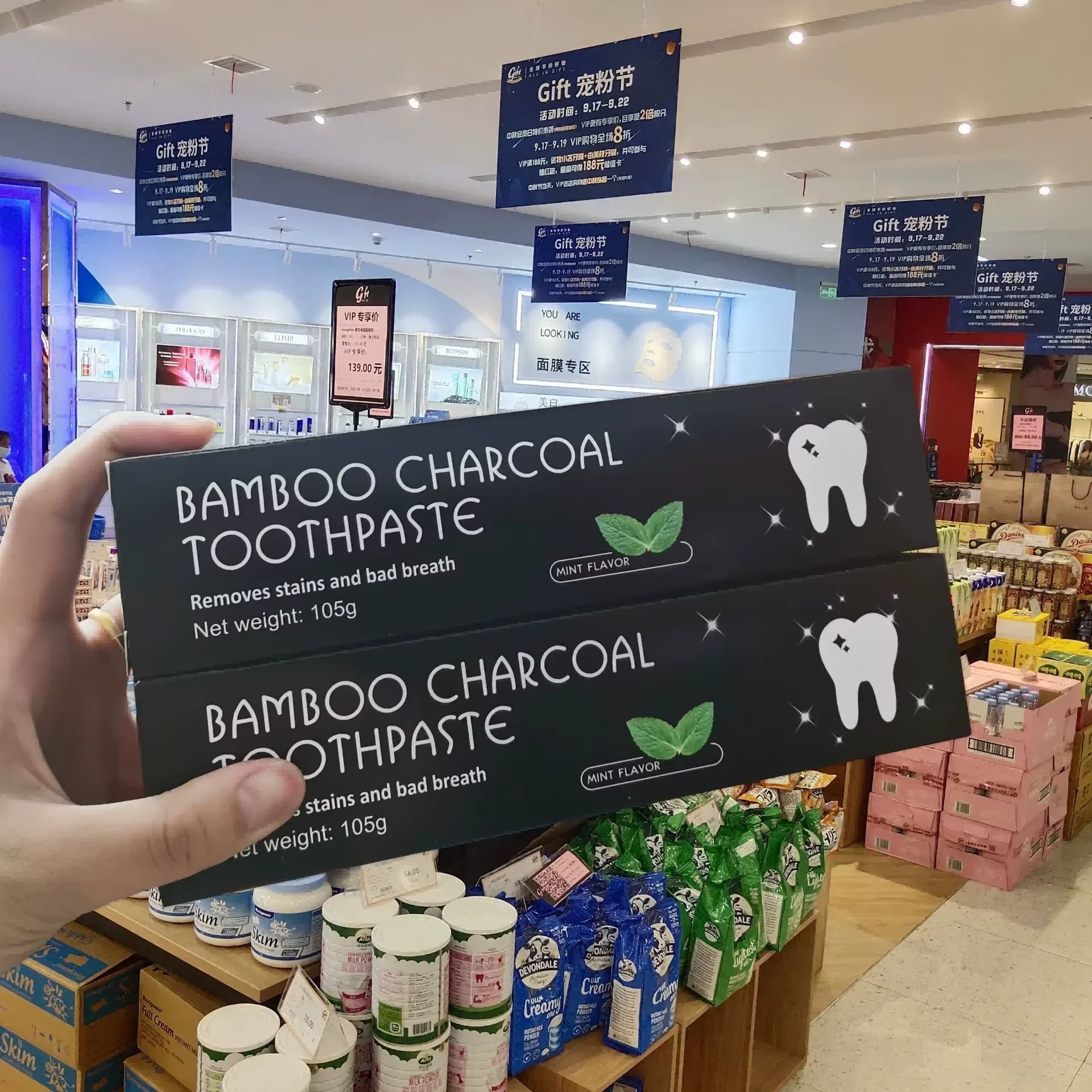 Pasta de Dente Clareadora com  - Teeth Whitening Charcoal avaliação e preço